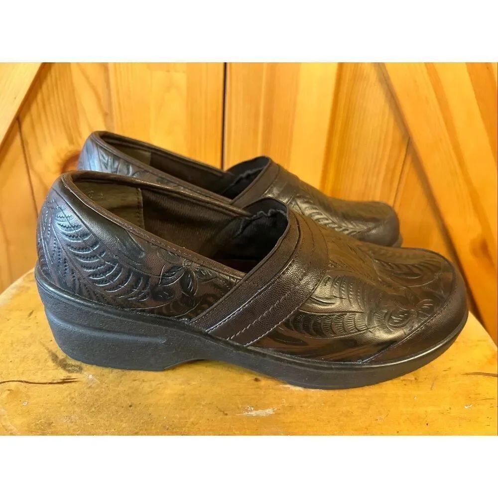 Easy Street Women's Origin Mule Shoes Brown Tool Gore Size 6